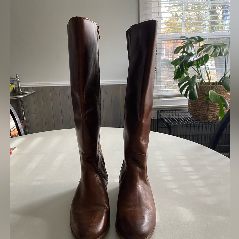 The Frye Company Jolie Whip Tall Boots. Size 10